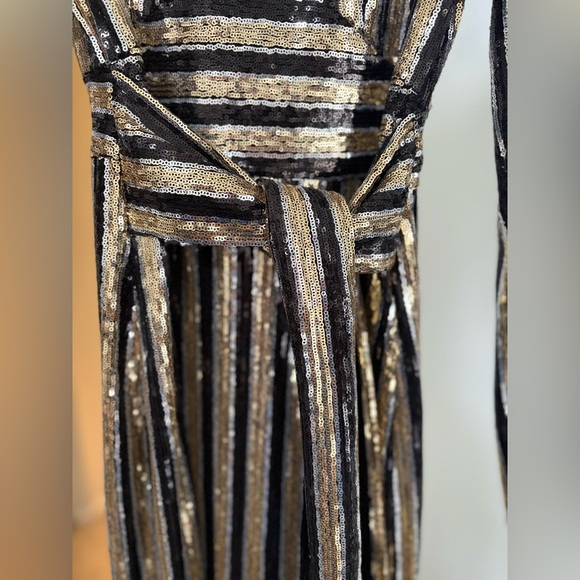 ZHIVAGO Black and Gold Striped Sequin Long Dress Size 6/ M - Picture 3 of 5